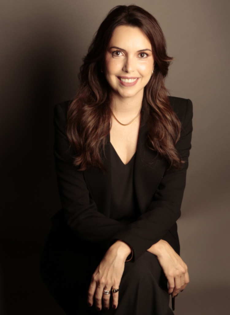 Dra. Tamiris Julio