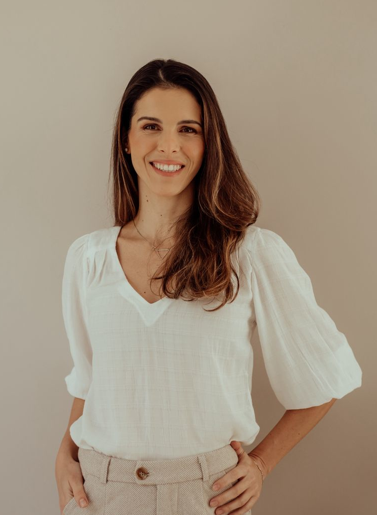 Dra. Thais Siqueira